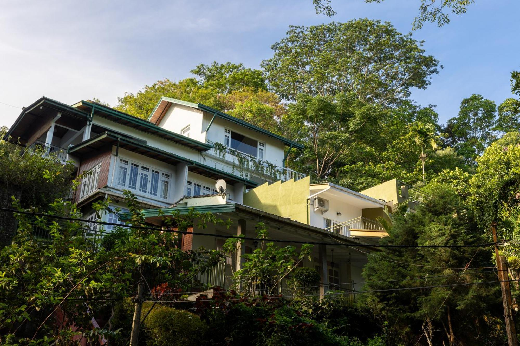 Greenwood Edge Kandy Exterior photo